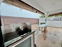 Dyson Road (D11), Terrace #561593971